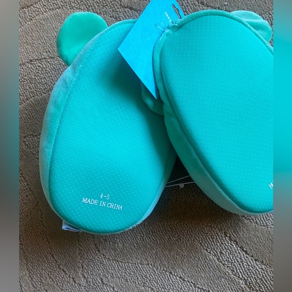 Kids Squishmallow koala slippers, size 4-5, BNWT - Picture 2 of 2